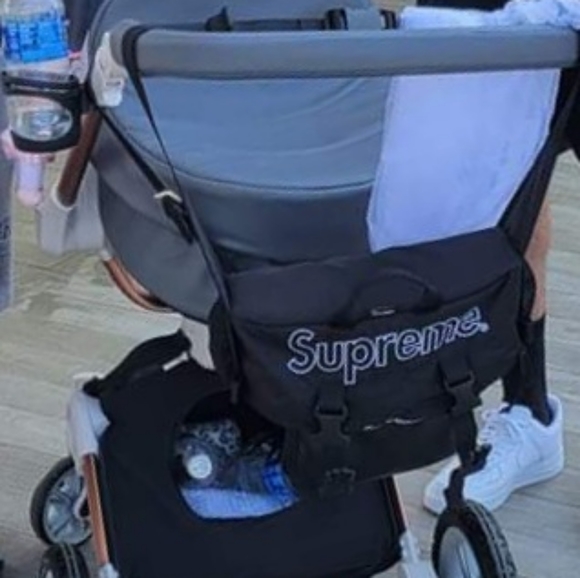 Carriage - Picture 3 of 3